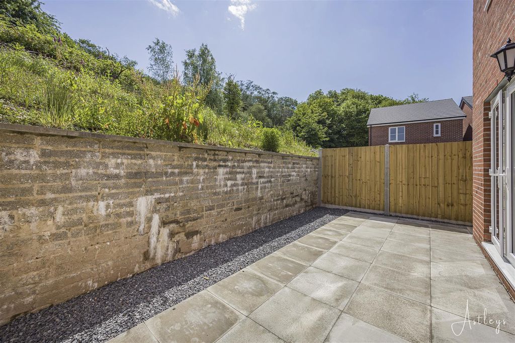 Additional image 8 of 3 bed semi-detached house for saleClos Yr Ysgol, Clyne, Neath SA11