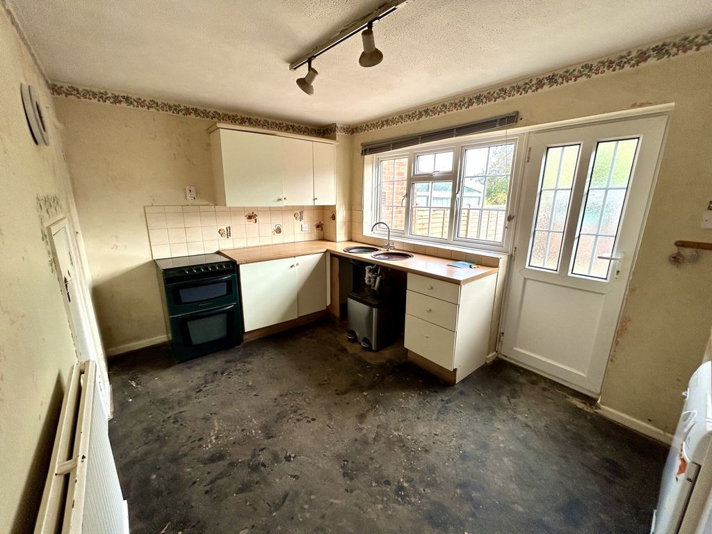 Property photo 3 of 11 Photo 4