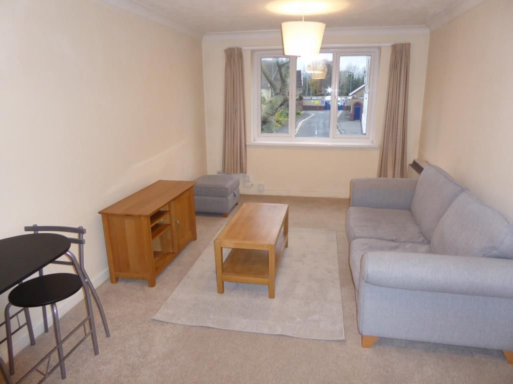 Property photo 2 of 8