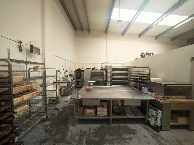 Property photo 1 of 3