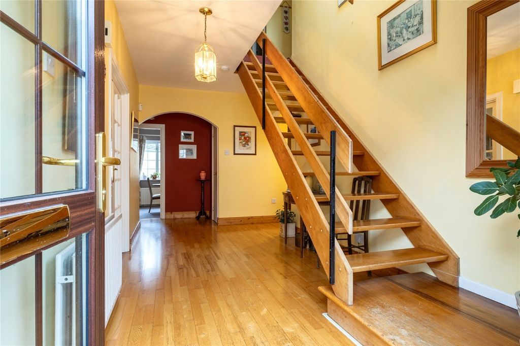 Property photo 2 of 38 Picture No. 26
