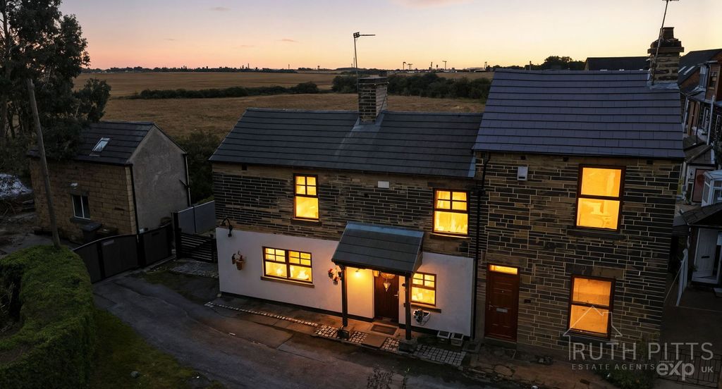 Property photo 3 of 25