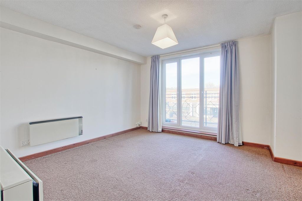 Property photo 2 of 9 Living Room.Jpg