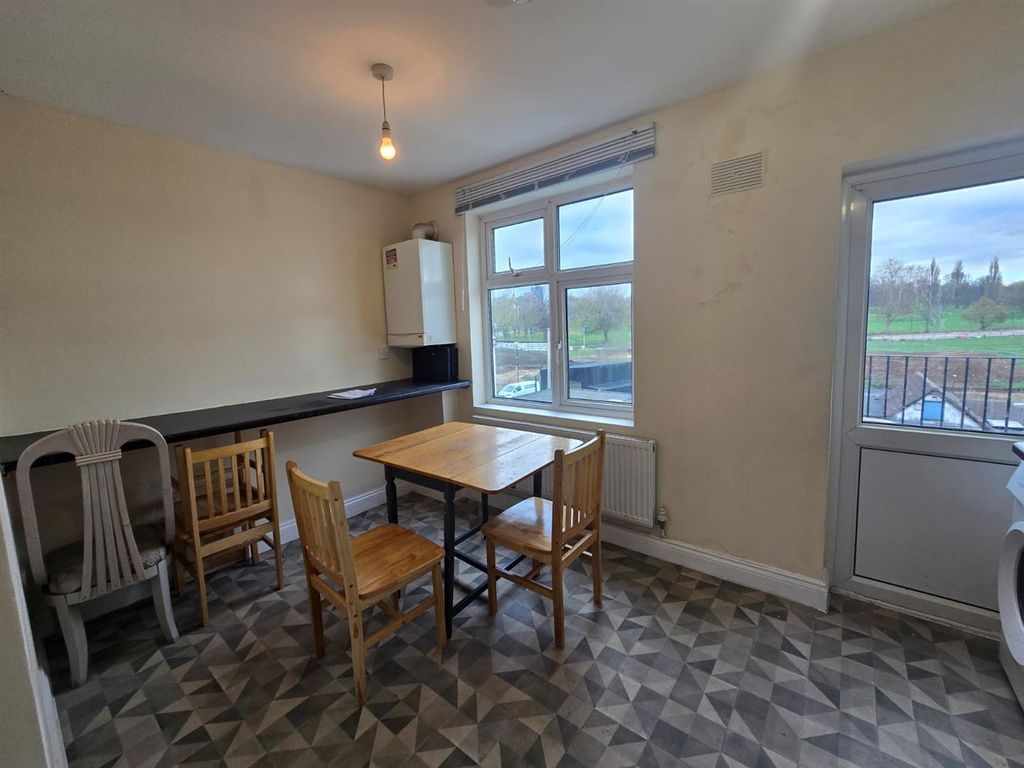 Property photo 2 of 9 Whatsapp Image 2025-11-20 At 13.22.58 (1).Jpeg