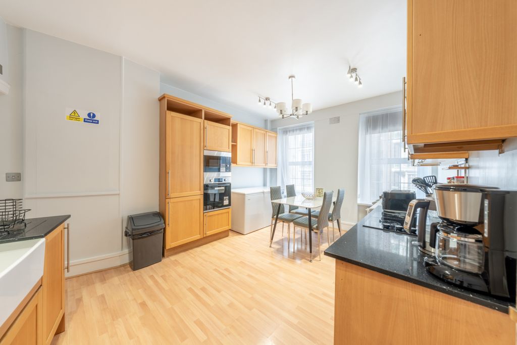 Property photo 3 of 17 Picture No. 05