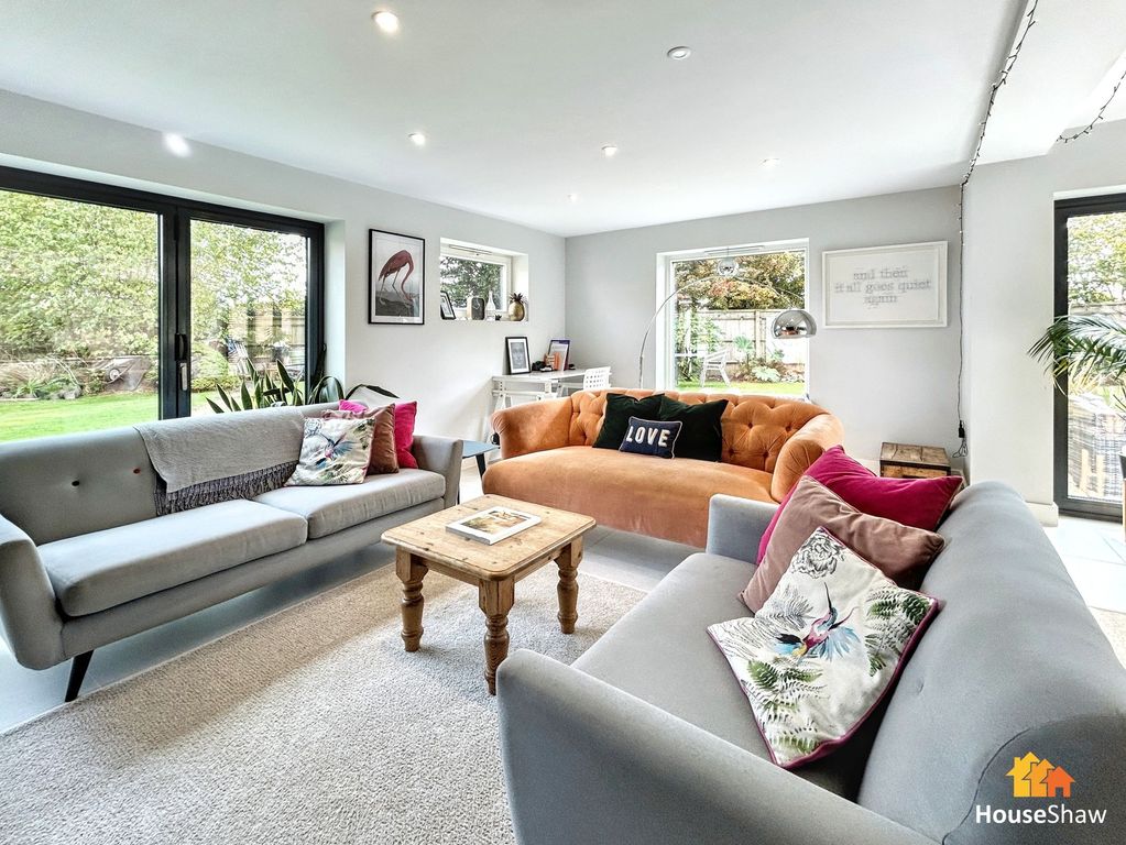 Property photo 3 of 25