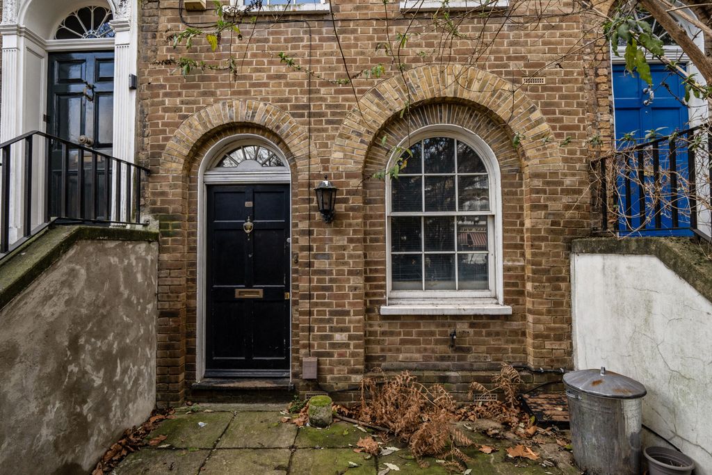 Property photo 2 of 22 1401164-28-696F7d...