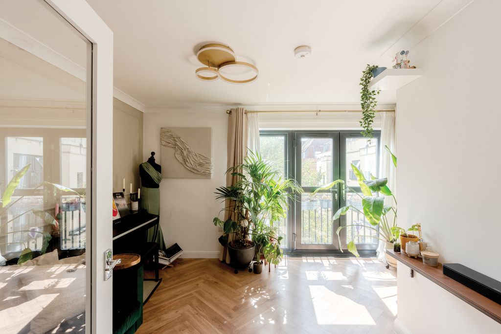 Property photo 1 of 10 2