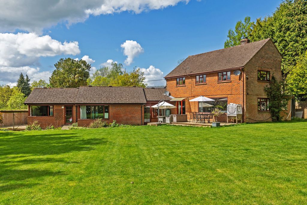 Property photo 1 of 11
