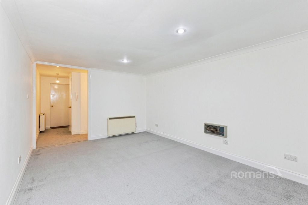 Property photo 2 of 11 Pbox-Img.Jpg