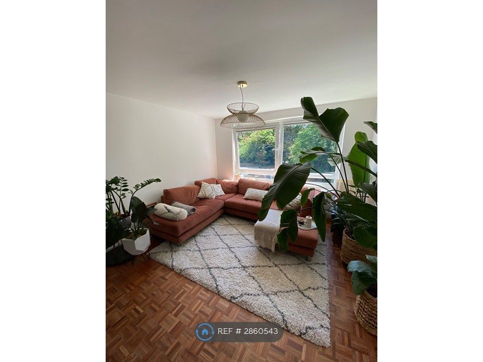 Property photo 3 of 15 Living Room