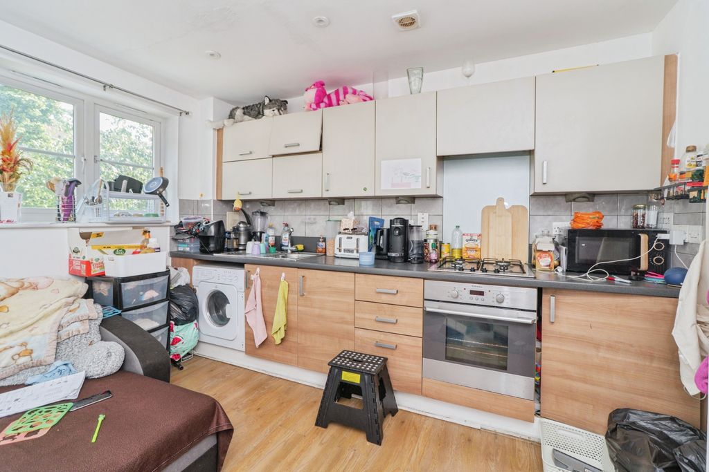 Property photo 2 of 12 2