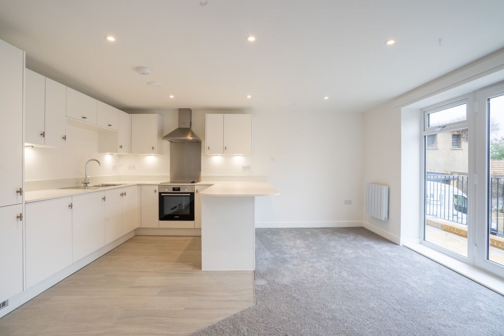 Property photo 1 of 17 4487640