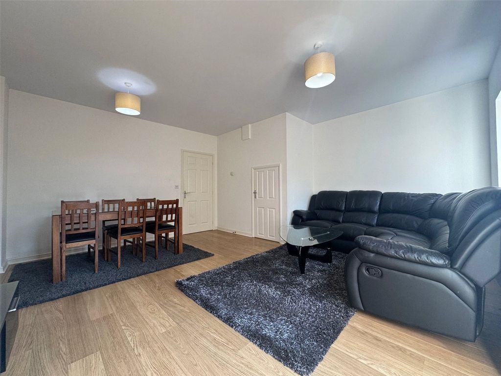Property photo 3 of 8 Picture No. 03