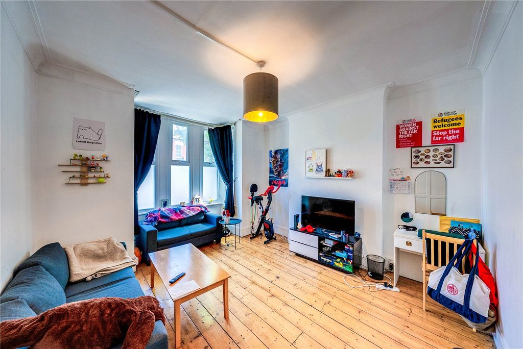Property photo 1 of 16 Picture No. 02