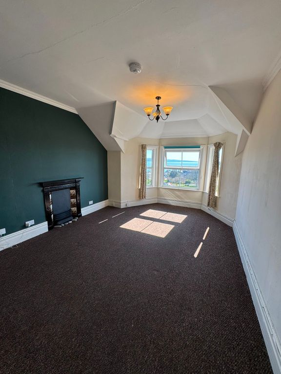 Additional image 10 of 3 bed flat to rentBron Trefor, Y Maes, Criccieth LL52