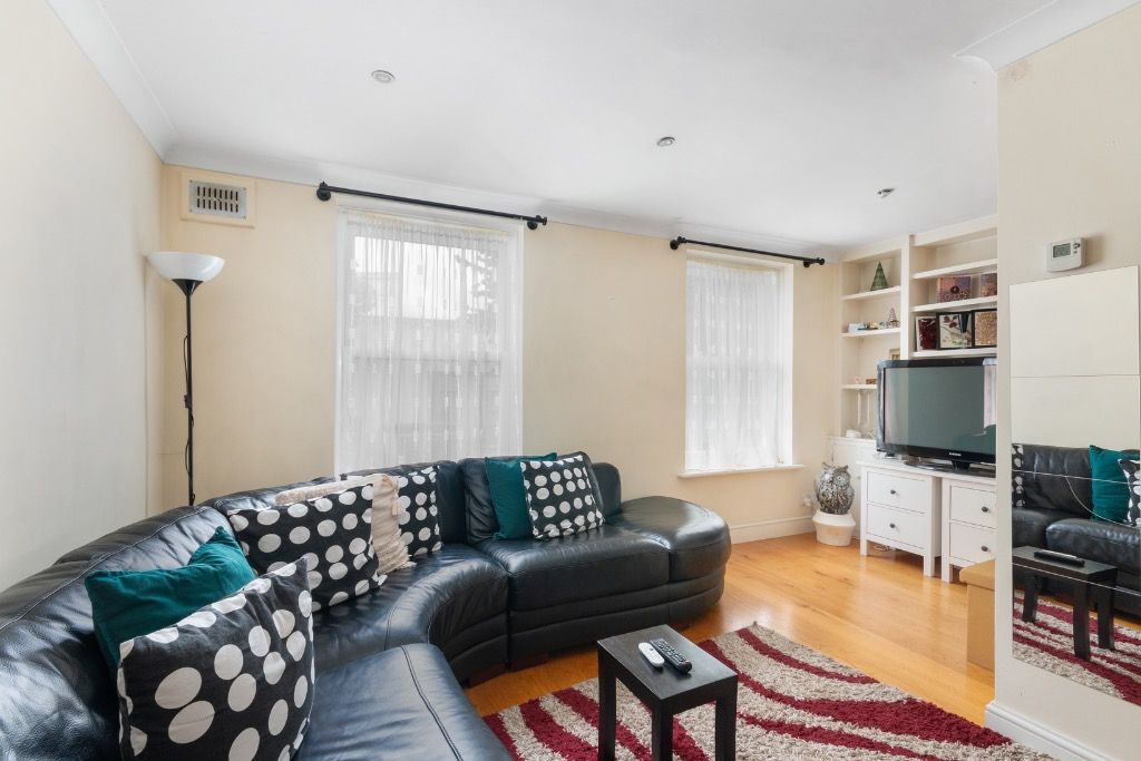 Property photo 2 of 12
