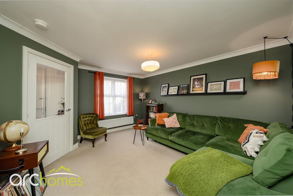 Property photo 2 of 37 Dsc03287-Edit.Jpg
