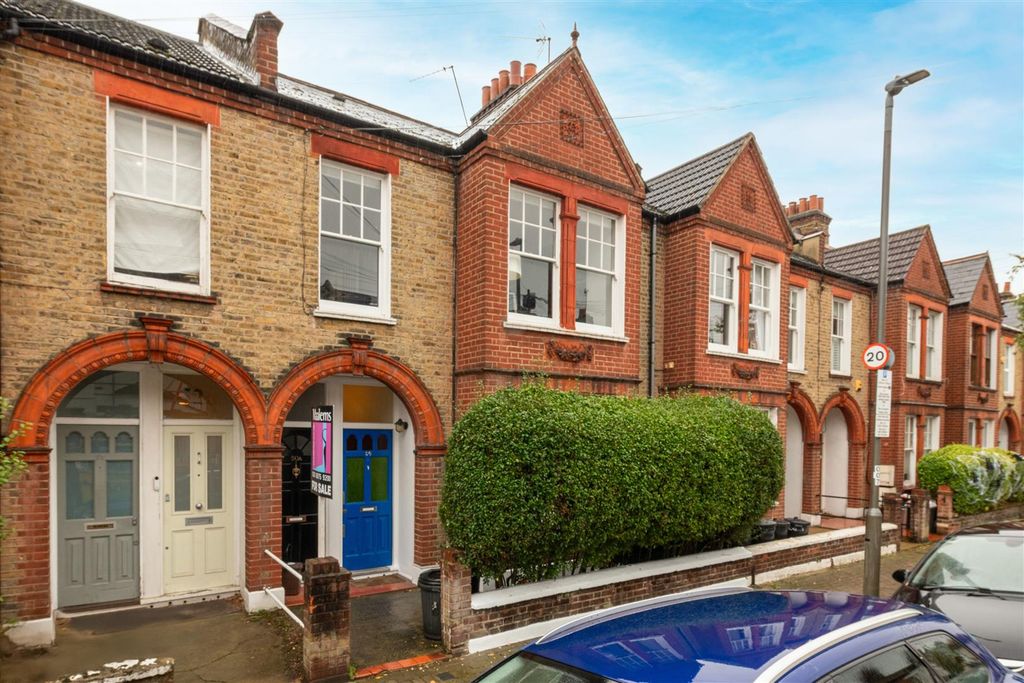 Property photo 2 of 14 50 Isis St Ext.Jpg