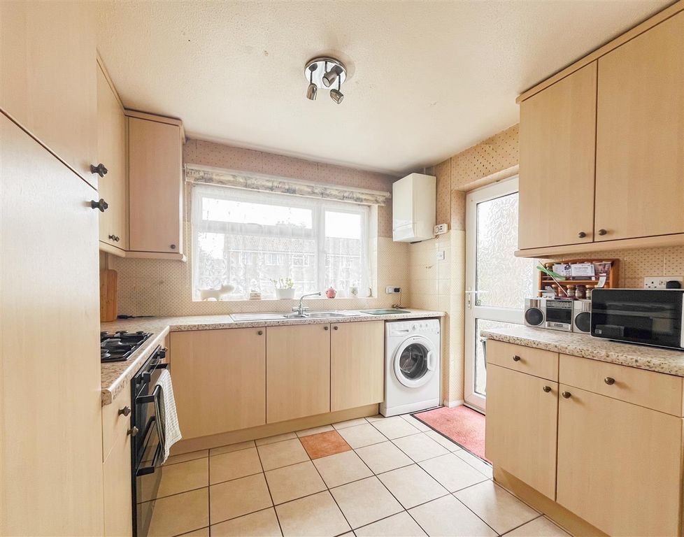 Property photo 3 of 14