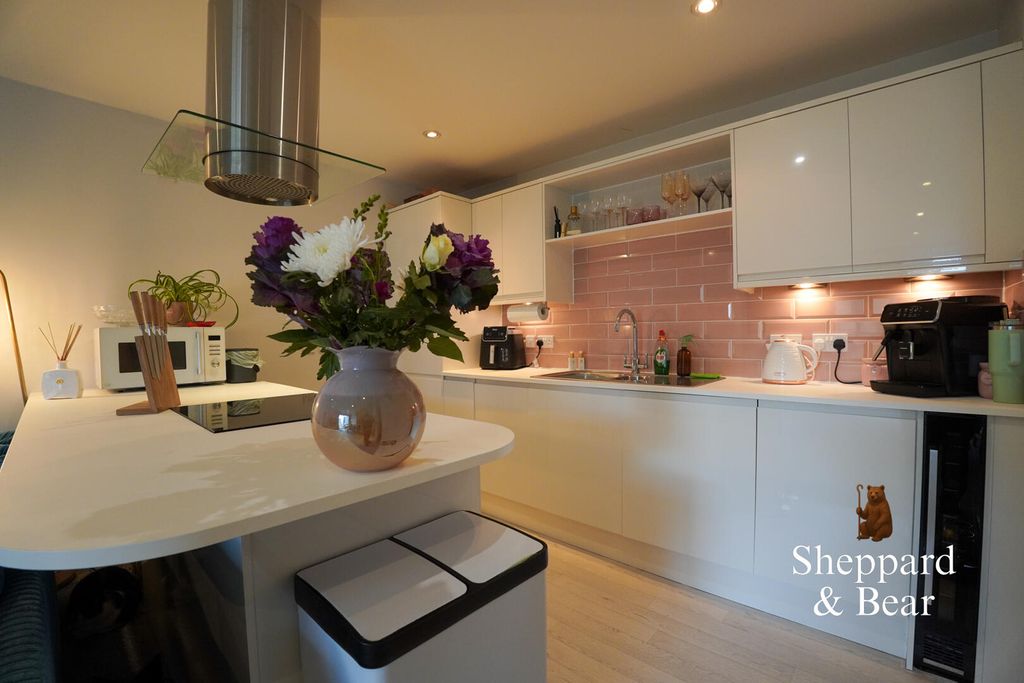 Property photo 2 of 33 Dsc01348.Jpg