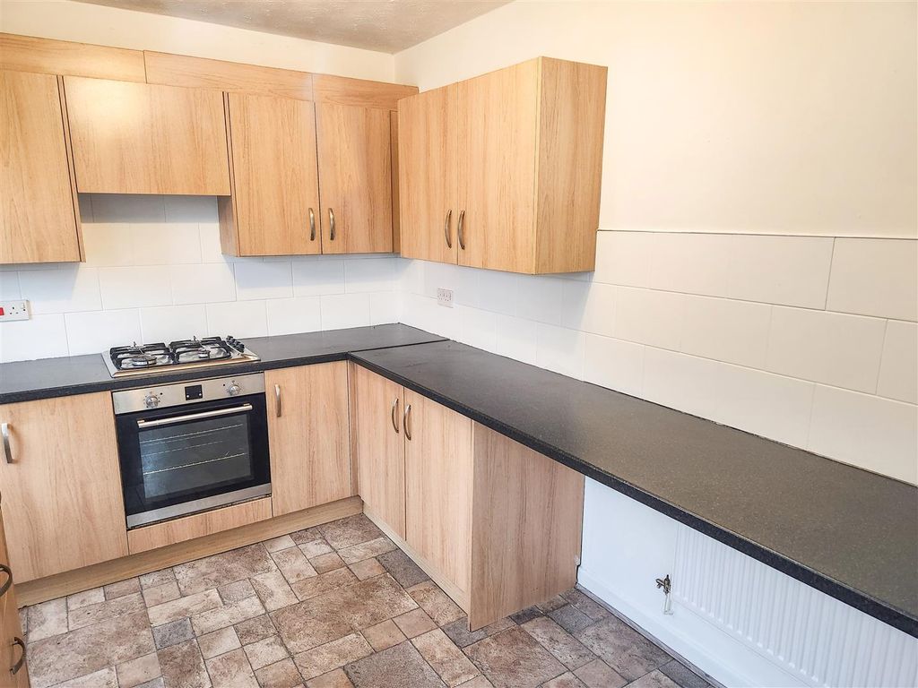 Property photo 3 of 25