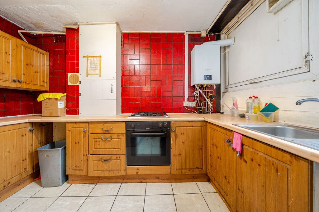 Property photo 3 of 20 1535138-15-6Ace00...