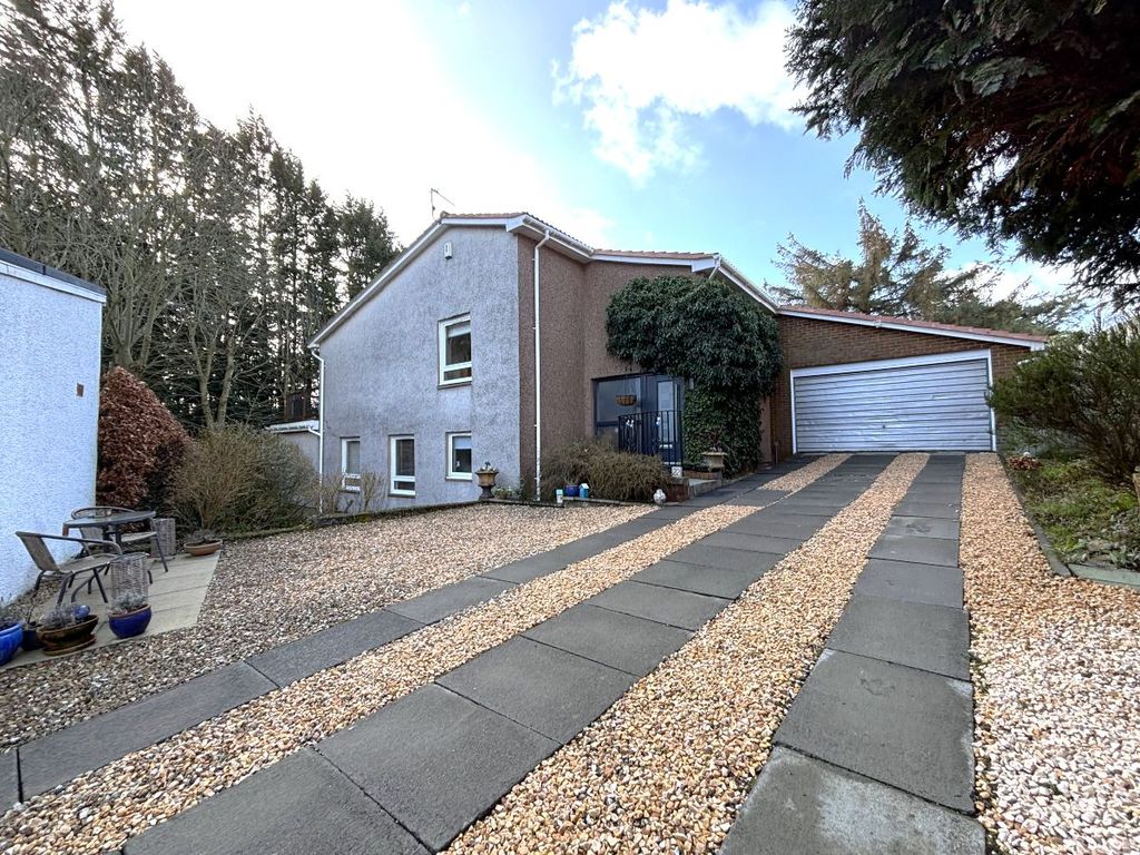 Property photo 1 of 36