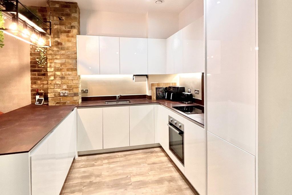 Property photo 3 of 10 Kitchen View 1