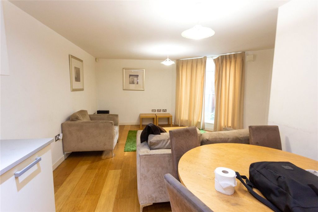 Property photo 2 of 7 Picture No. 07