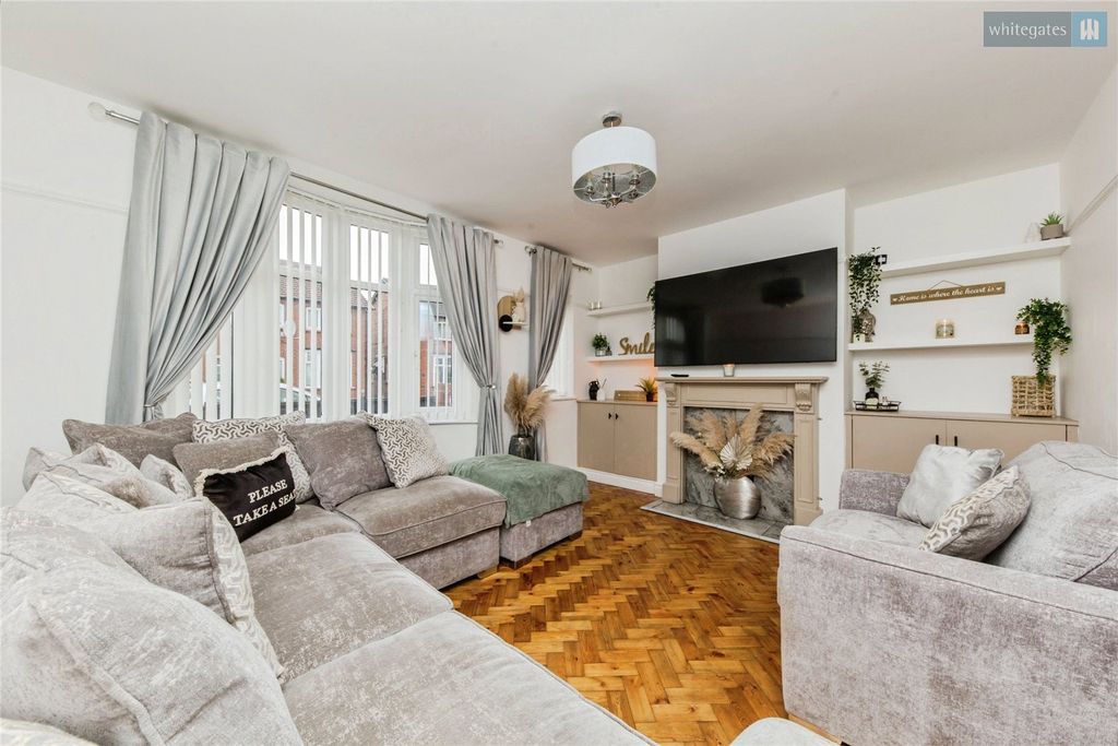 Property photo 2 of 16 Picture No. 03