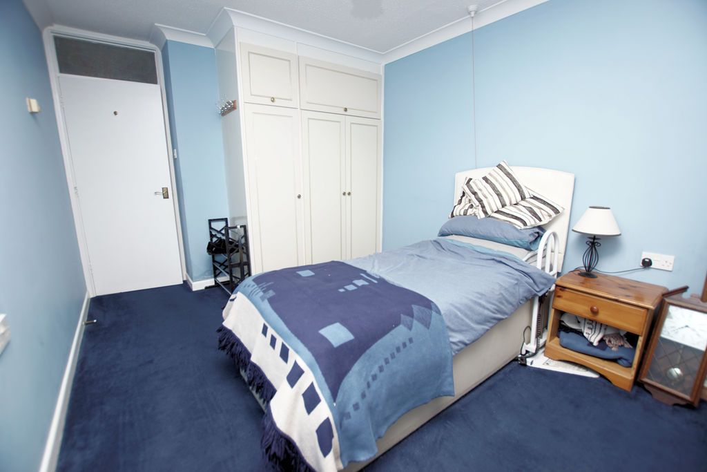 Property photo 3 of 11 Bedroom