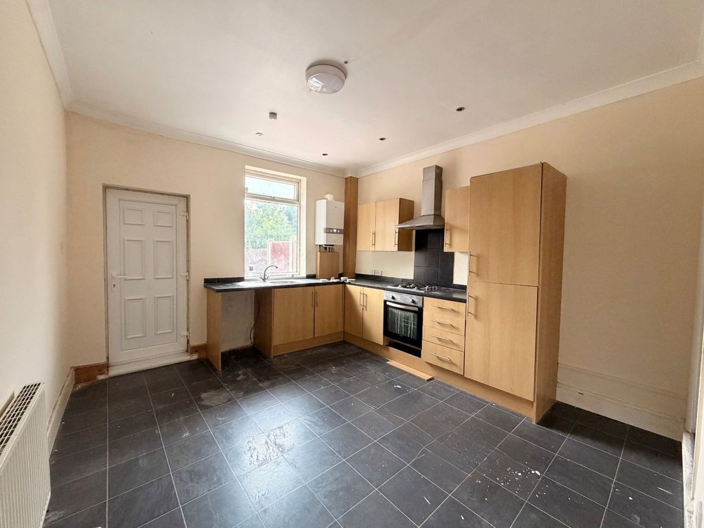 Property photo 1 of 7 Picture No. 06