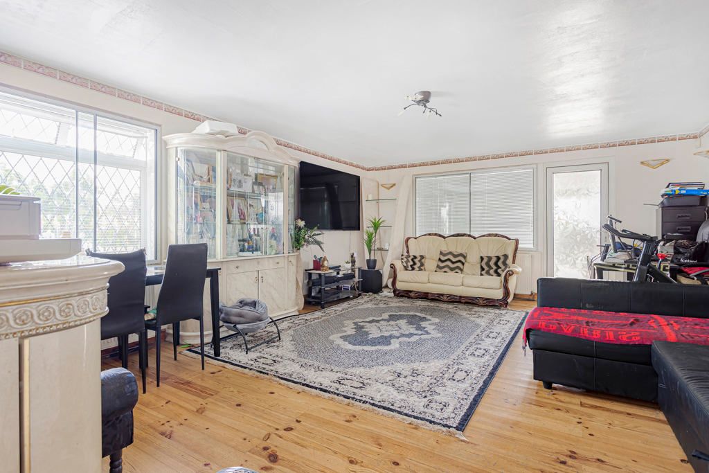 Property photo 3 of 13 Reception Room