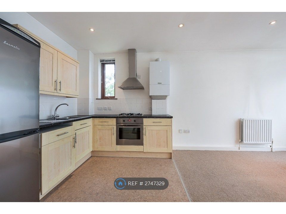 Property photo 2 of 3