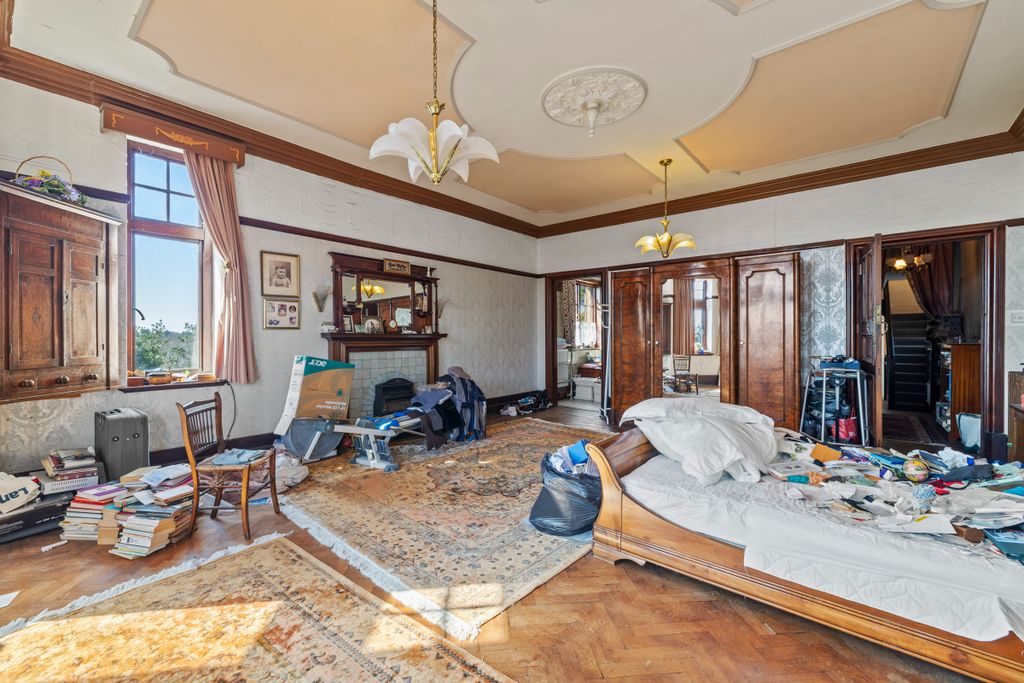 Additional image 109 of 10 bed detached house for saleHigher Lane, Swansea SA3