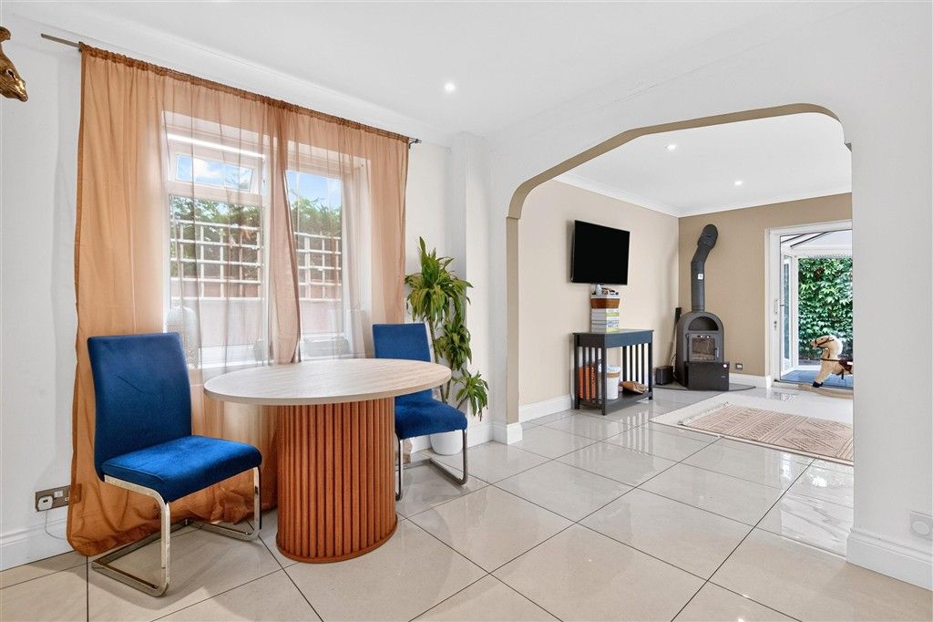 Property photo 3 of 13 Dining Area