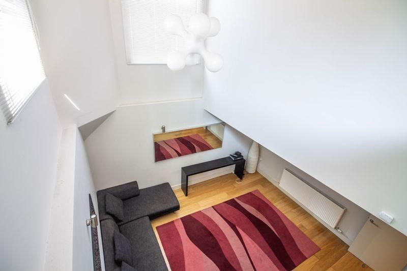 Property photo 1 of 11 d736Bd7dc3353F9128A1786d8F35cc32.Jpg