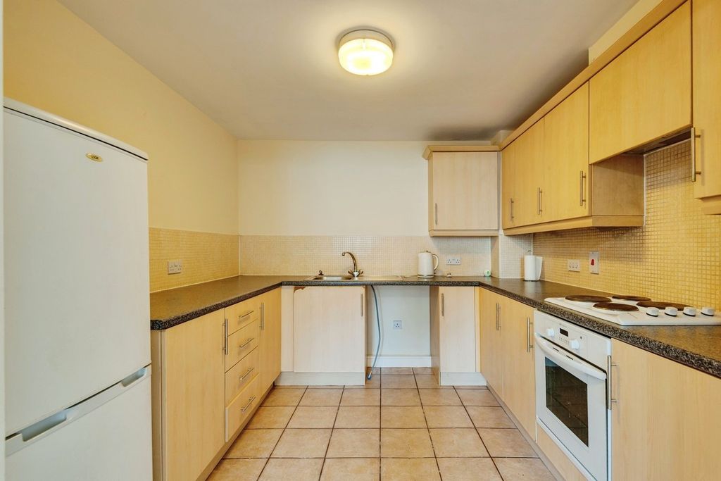 Property photo 2 of 14