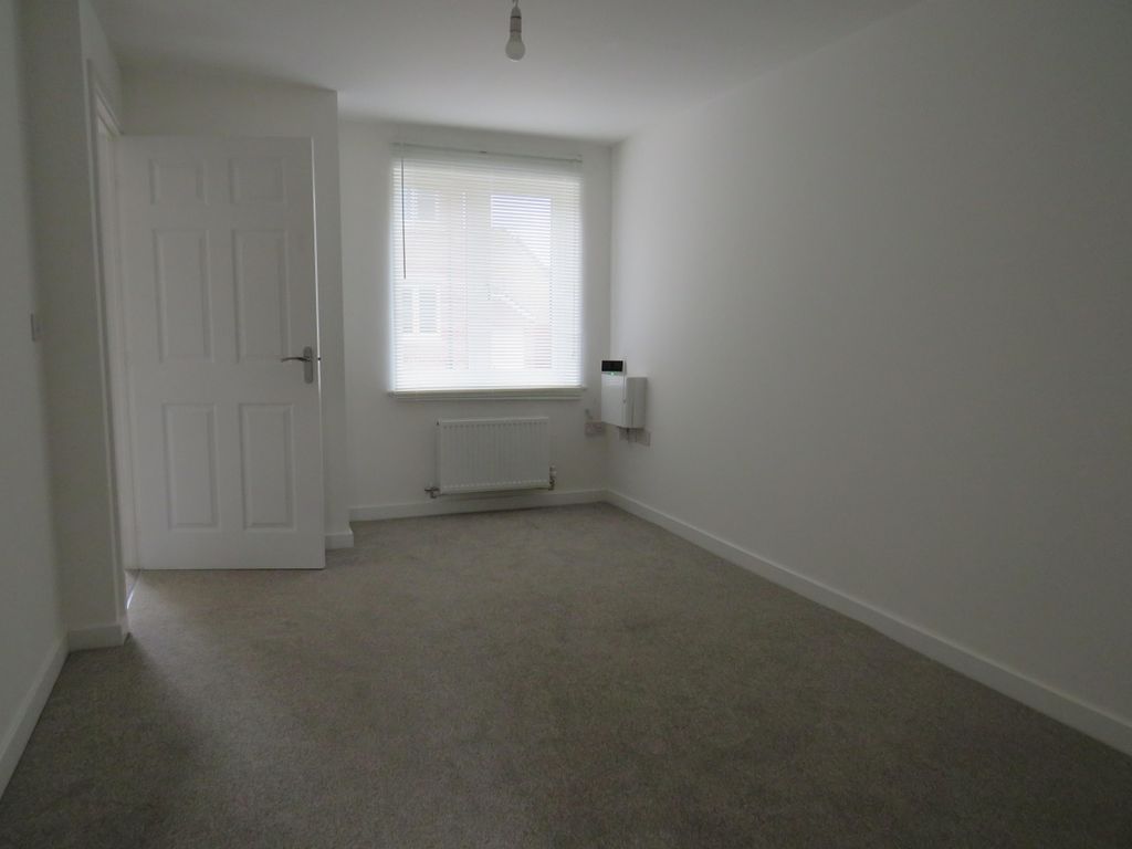 Property photo 2 of 10 Front