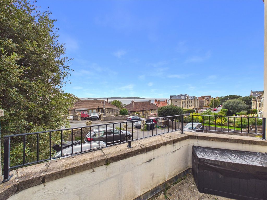 Property photo 2 of 13 Picture No. 03