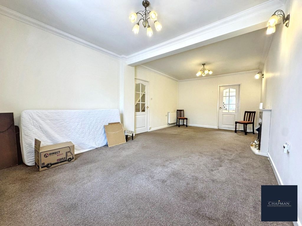 Property photo 2 of 23