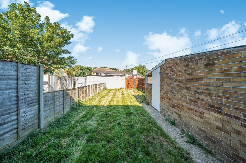 Property photo 3 of 15 1488699-21-6A4E15...