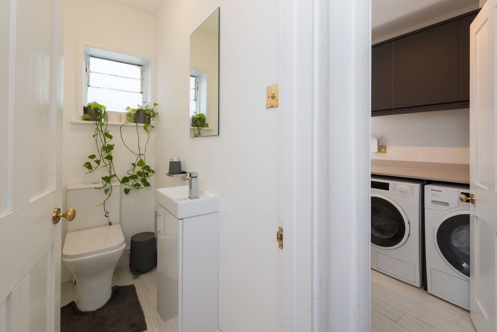 Additional image 15 of 7 bed terraced house for saleNelson Crescent, Ramsgate CT11