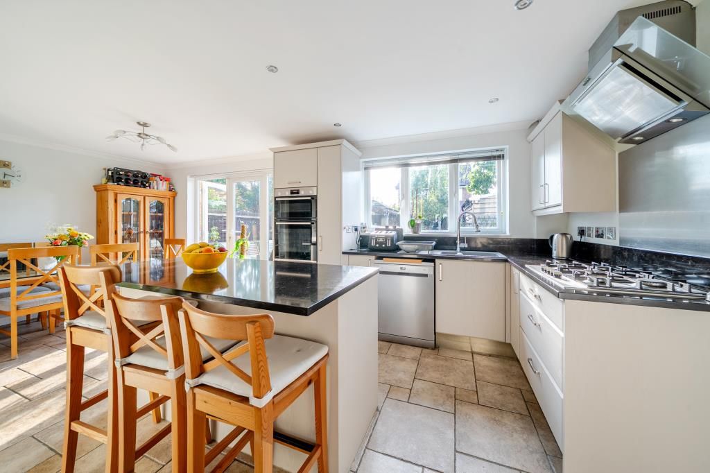Property photo 2 of 22 Kitchen/Dining Area