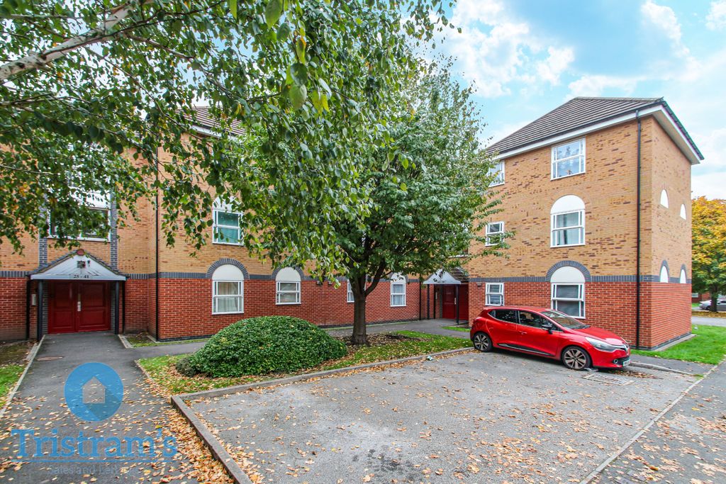 Property photo 1 of 12