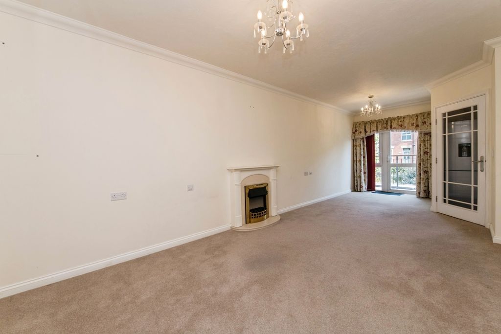 Property photo 3 of 14 Pbox-Img.Jpg