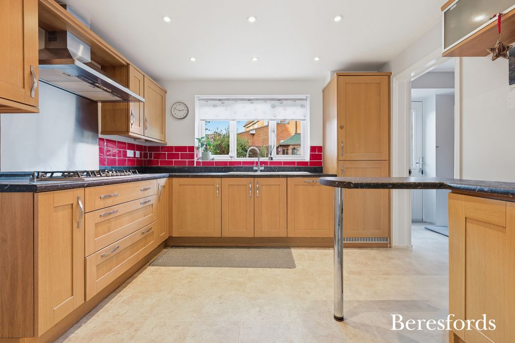 Property photo 3 of 23 Picture No. 16