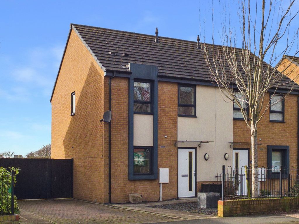 Property photo 1 of 20 Front