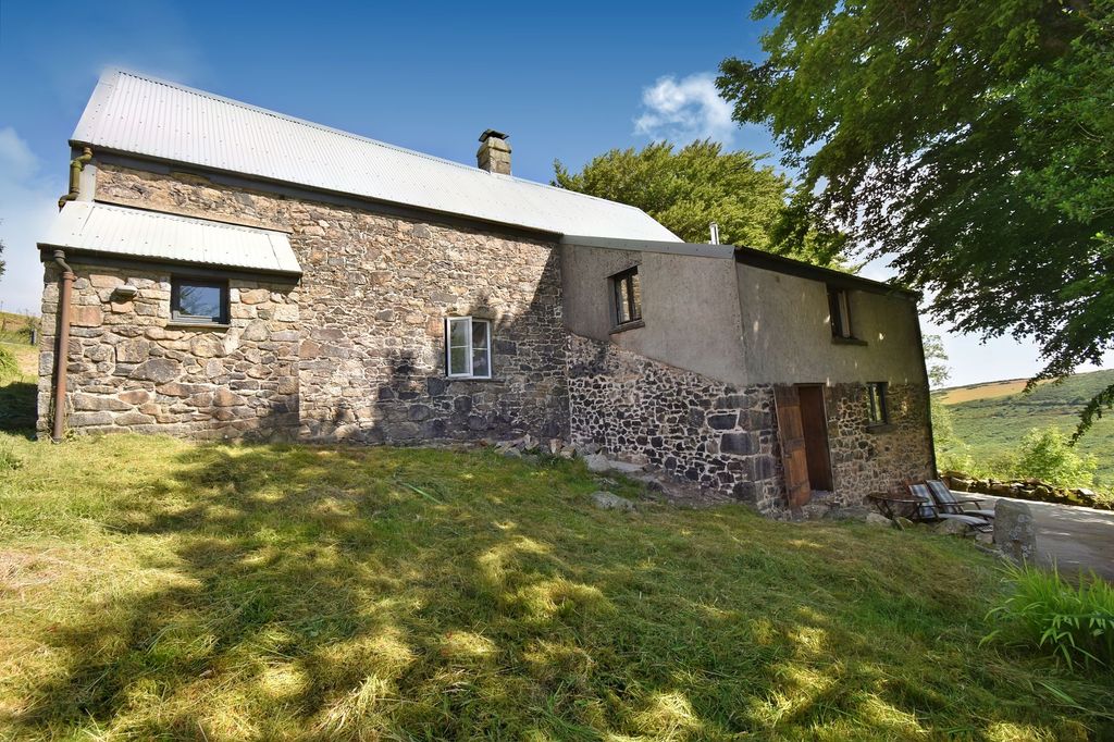 Property photo 1 of 34